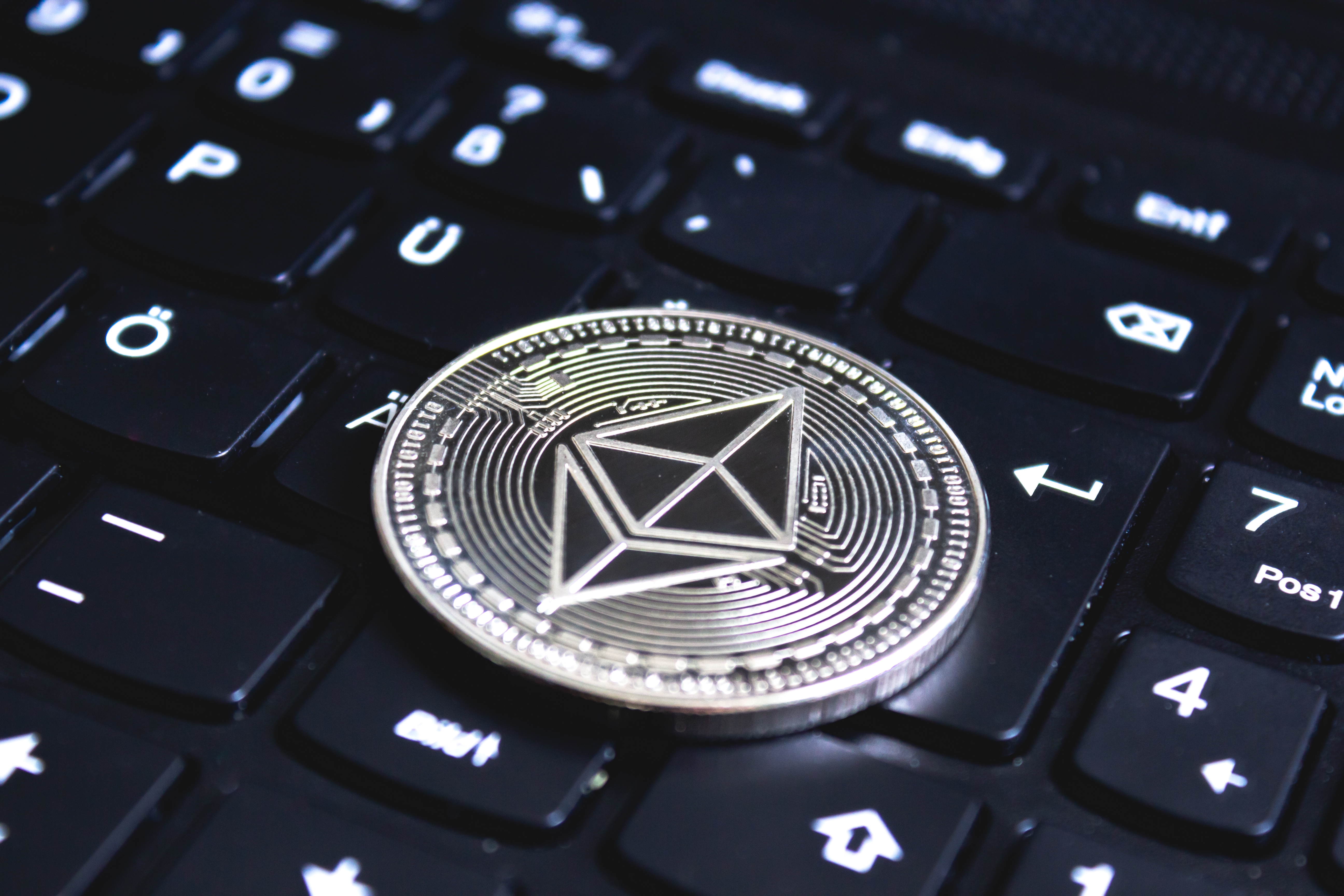 Ethereum’s Monthly Spot Volume Exceeds Bitcoin’s on Centralized Platforms